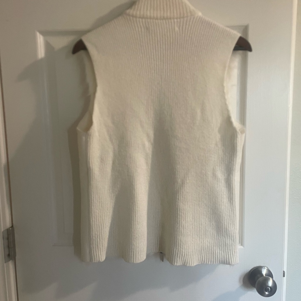 Lisa International Women's White Faux Fur Lined Vest Size M - Picture 11 of 12